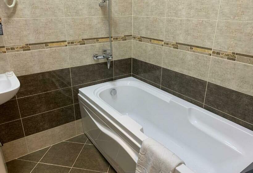 חדר משפחתי דלוקס, Sahil Boutique