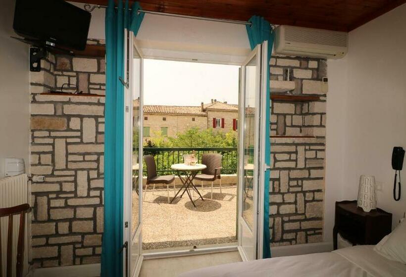 Номер Economy, Hôtel De L Aven