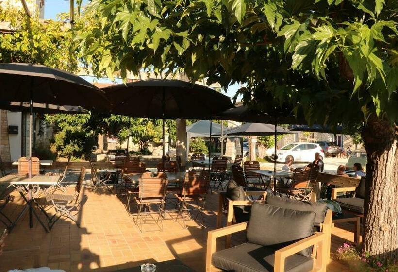 スタンダード4人部屋, Hôtel De L Aven