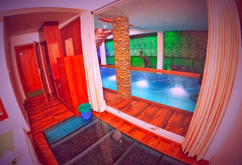 Quarto Superior, Nawal Mahal