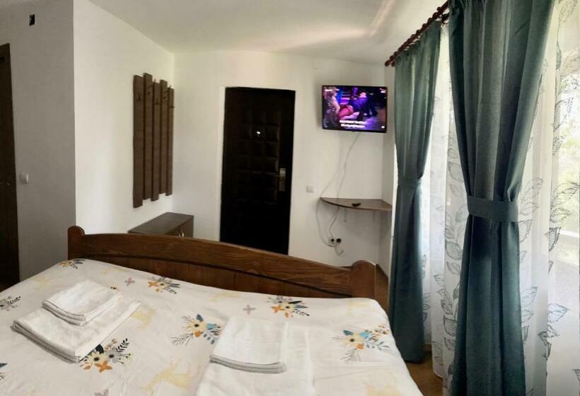 Номер Стандарт, Casa De Sub Salcie