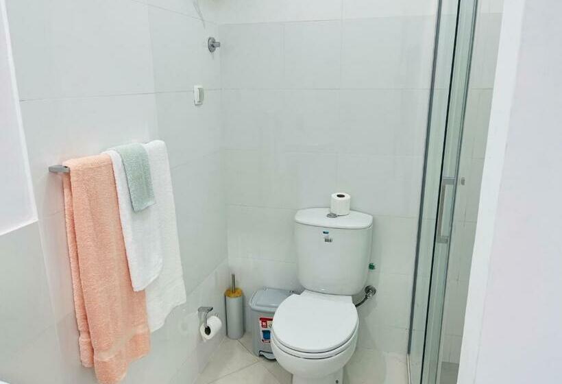 اتاق استاندارد, City Center Luxurious Suites & Rooms