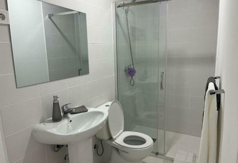 اتاق استاندارد, City Center Luxurious Suites & Rooms