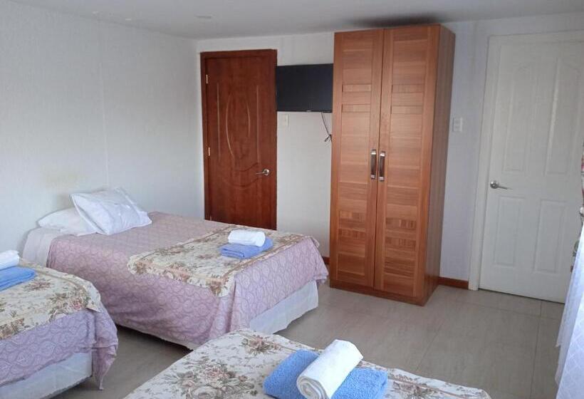 חדר סטנדרט לשלושה, Hostal Jc