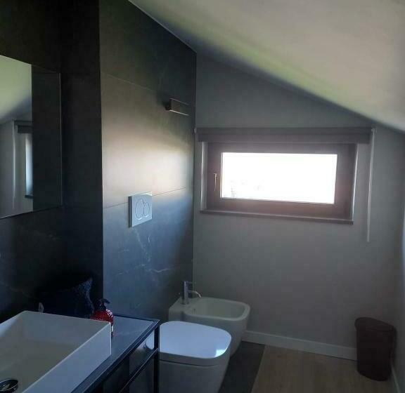 חדר סטנדרט, Live Attic Room