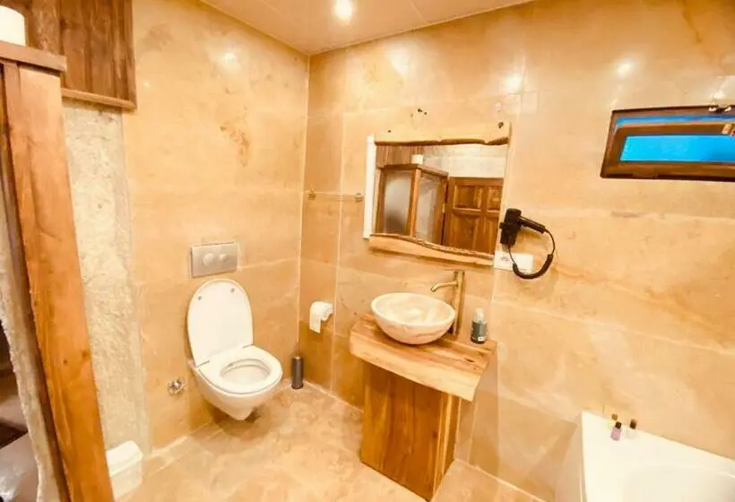 Deluxe-huone, Asma Altı Cave