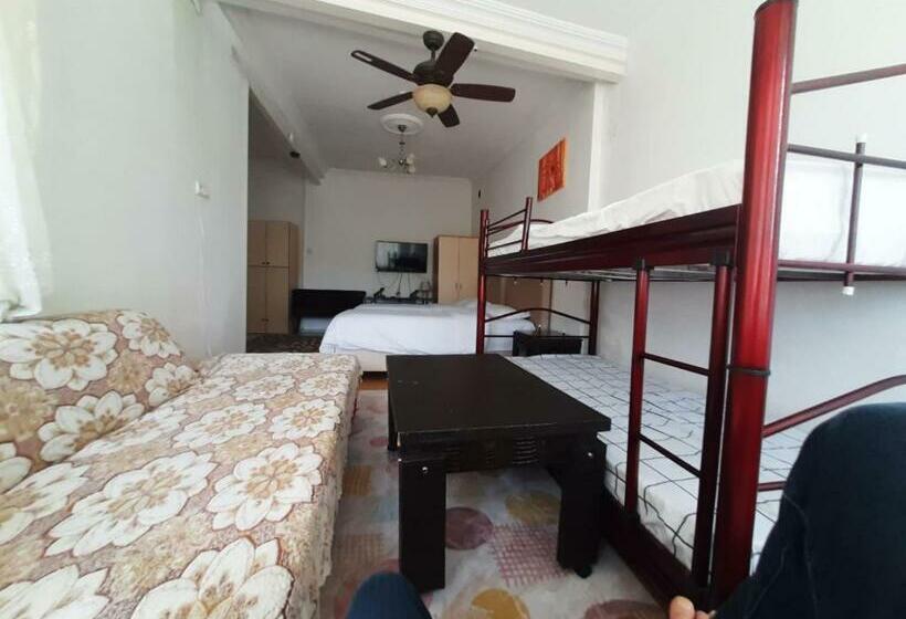 דירת חדר עם טרסה, Asma Altı Cave