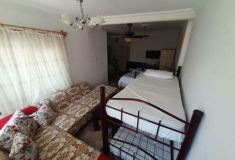 דירת חדר עם טרסה, Asma Altı Cave