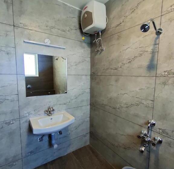 غرفة قياسية, Nt Grand Yercaud