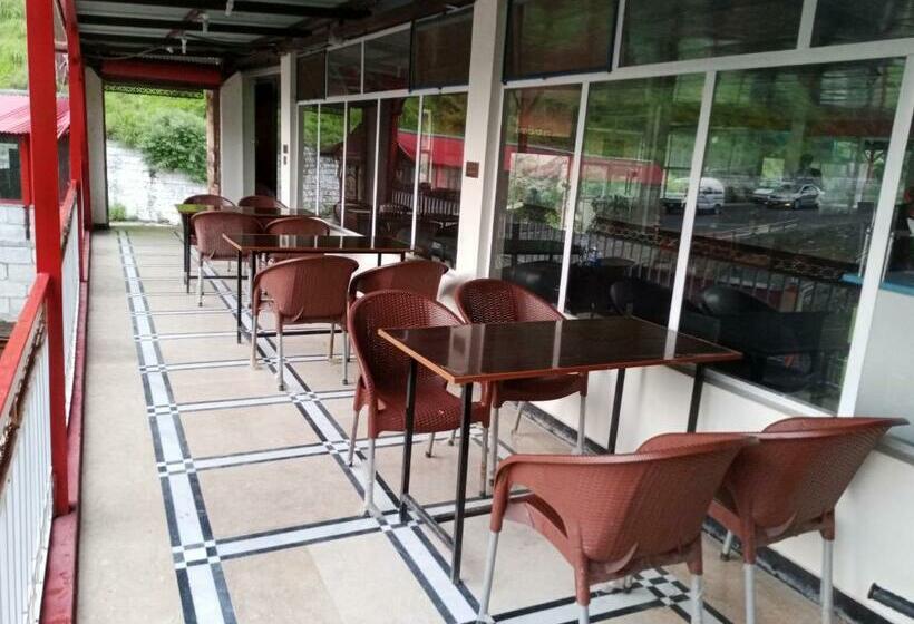 اتاق استاندارد با بالکن, Red Roof & Restaurant