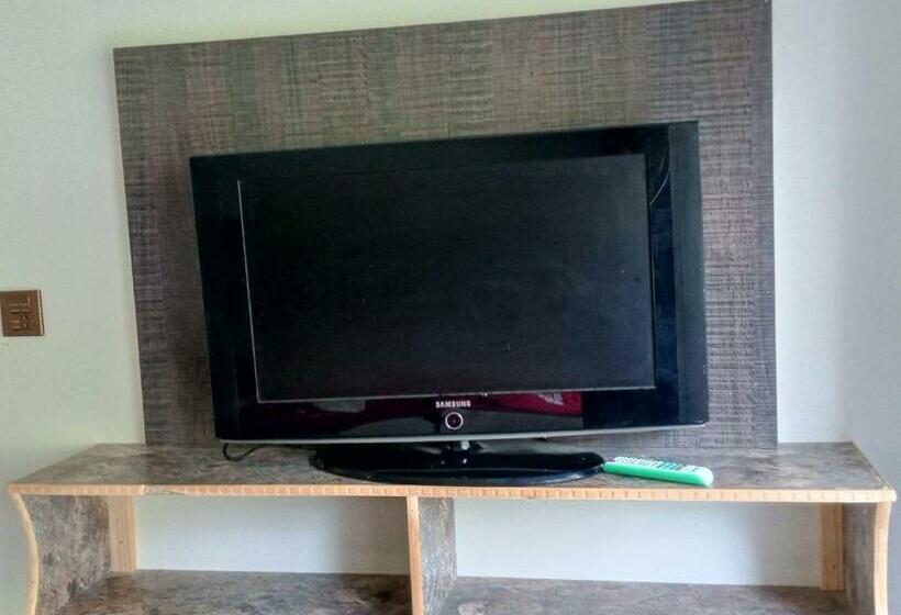 اتاق استاندارد با بالکن, Red Roof & Restaurant