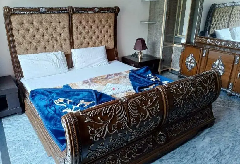 اتاق استاندارد با بالکن, Red Roof & Restaurant