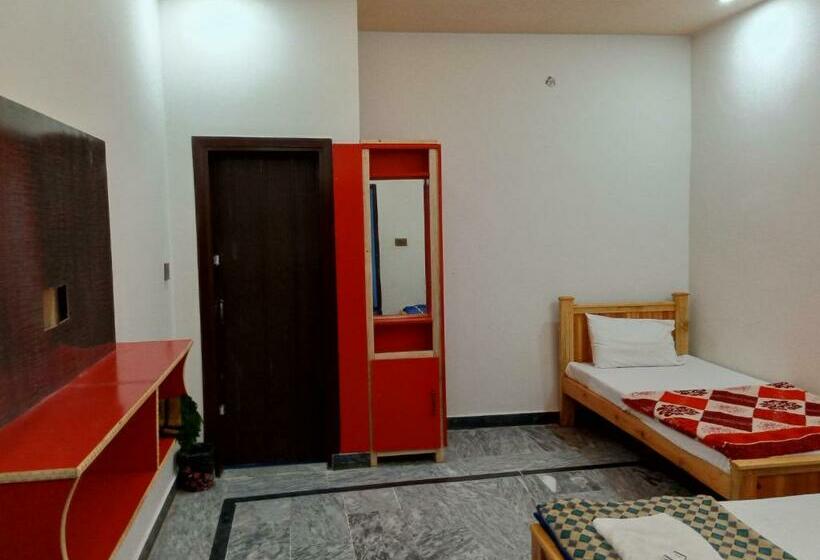 Economy Triple Room, Red Roof & Restaurant