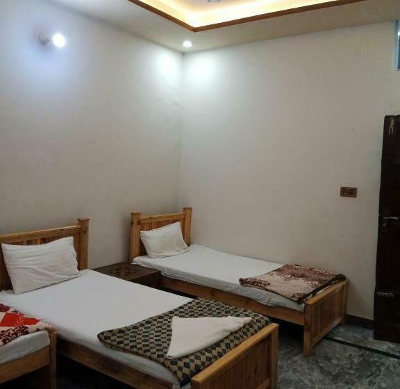 Economy Triple Room, Red Roof & Restaurant