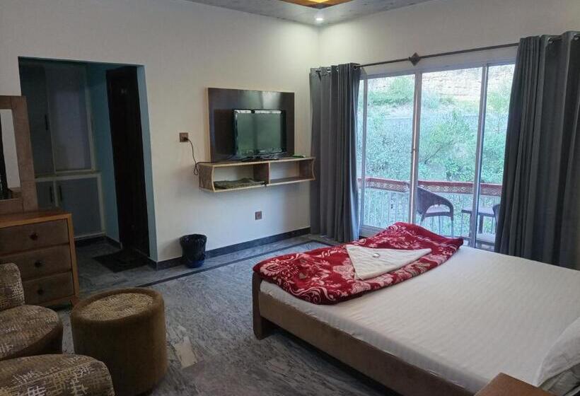 اتاق استاندارد با بالکن, Red Roof & Restaurant