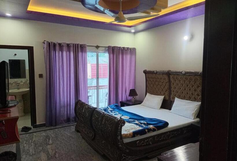 اتاق استاندارد با بالکن, Red Roof & Restaurant