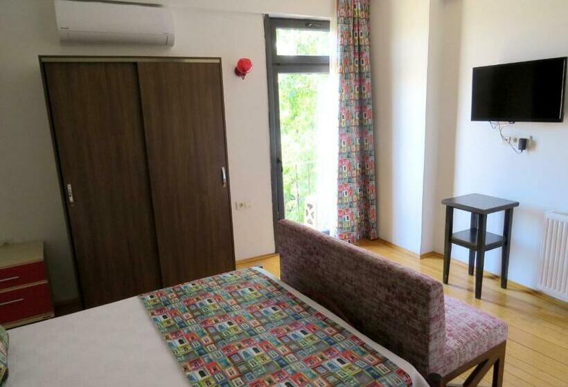 إستديو قياسى مزود بشرفة, Istanberry   Vanilla Apartments