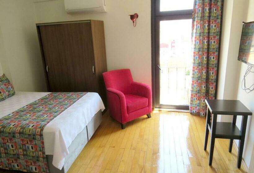 إستديو قياسى مزود بشرفة, Istanberry   Vanilla Apartments