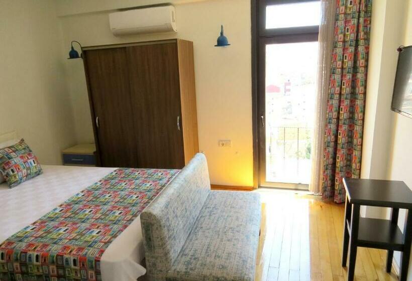 إستديو قياسى مزود بشرفة, Istanberry   Vanilla Apartments