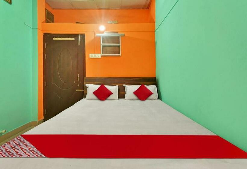 トリプルクラシックルーム, Oyo Flagship 81524 Gp Lodge