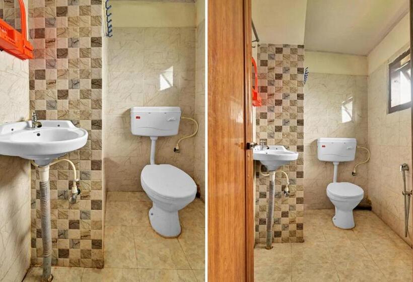 トリプルクラシックルーム, Oyo Flagship 81524 Gp Lodge