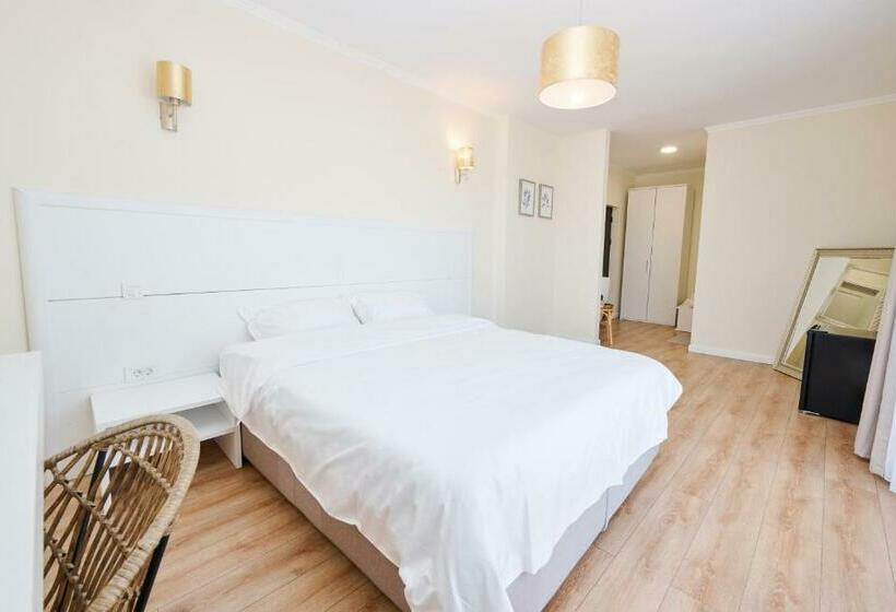 غرفة ديلوكس مطلّة علي البحر, Vela Olimp