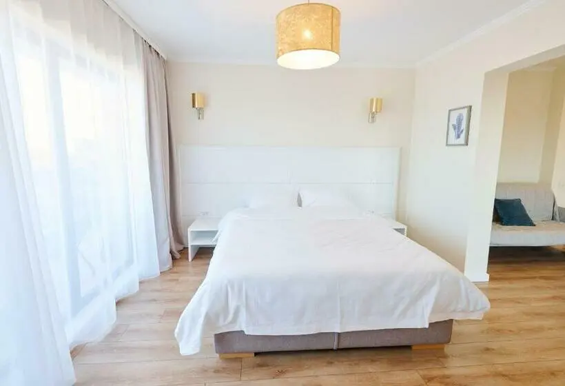Suite Familiar, Vela Olimp