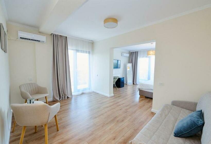 جناح عائلي, Vela Olimp