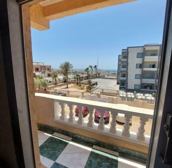 اتاق استاندارد با چشمانداز دریا, Delmon