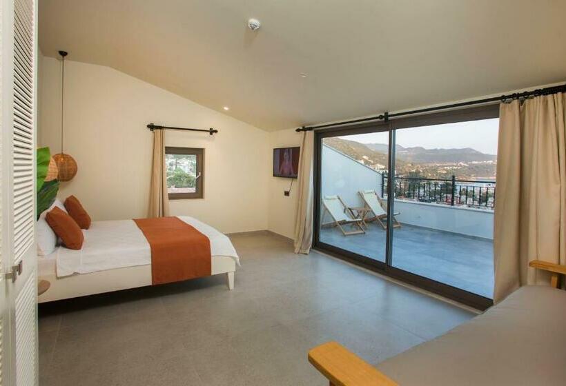 اتاق لوکس با بالکن و چشمانداز دریا, Pastel Rooms