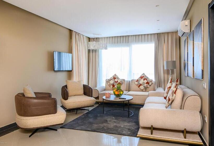 سوییت جونیور با چشم‌انداز دریا, Playa Del Pacha Suites