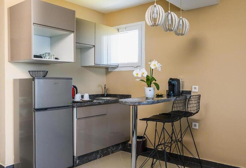Полулюкс Вид на Море, Playa Del Pacha Suites