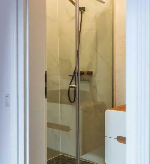 آپارتمان 1 خوابه با تراس, Sia Boutique Apart
