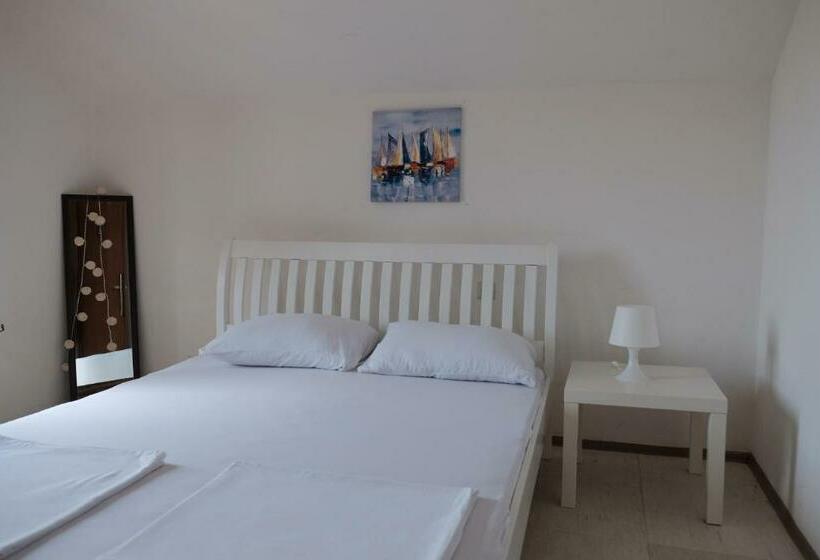 اتاق استاندارد, Kite House, Shared Bathroom & Kitchen