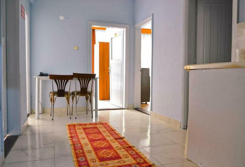 חדר משפחתי, Trabzon Feyzan Otel