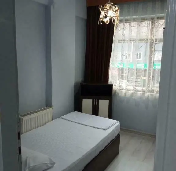スタンダード４人部屋, Trabzon Feyzan Otel