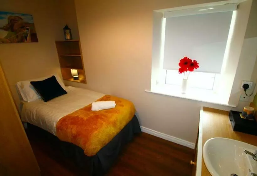Standard Yhden Hengen Huone, Beulah Guest House