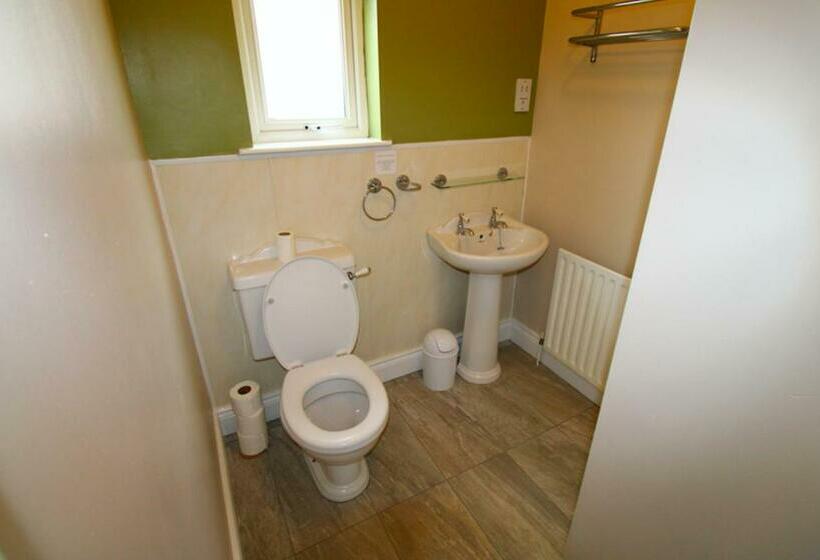 חדר סטנדרט לשלושה, Beulah Guest House