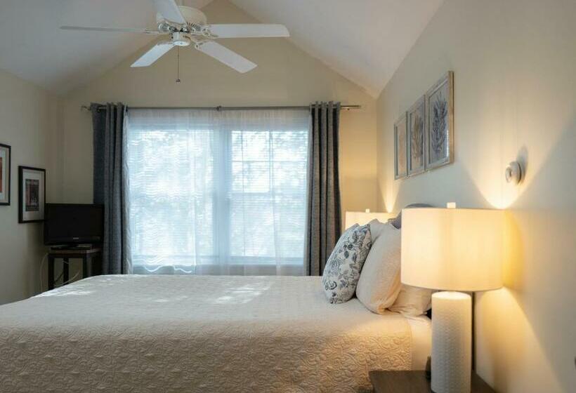 标准间, Onesixtyfive, The Inn On Park Row