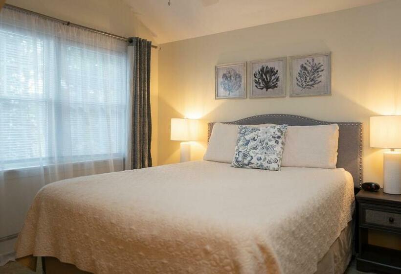 Номер Стандарт, Onesixtyfive, The Inn On Park Row