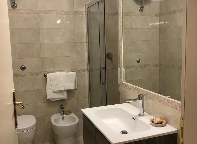 Номер Стандарт, Grand Hotel Vallombrosa