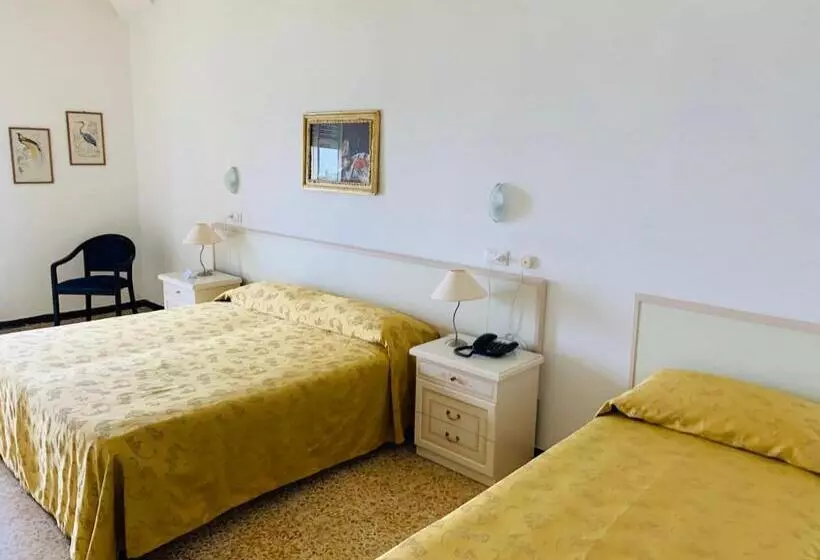 スタンダードトリプルルーム, Grand Hotel Vallombrosa