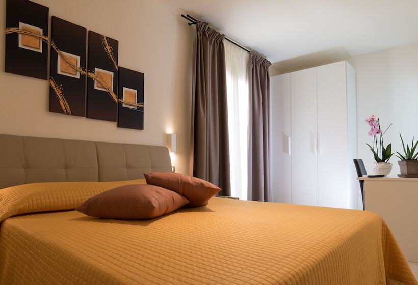 Номер Superior, Xenia