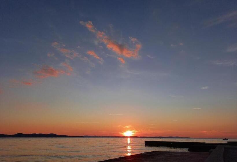 1베드룸 아파트 1층, Apartments Batur