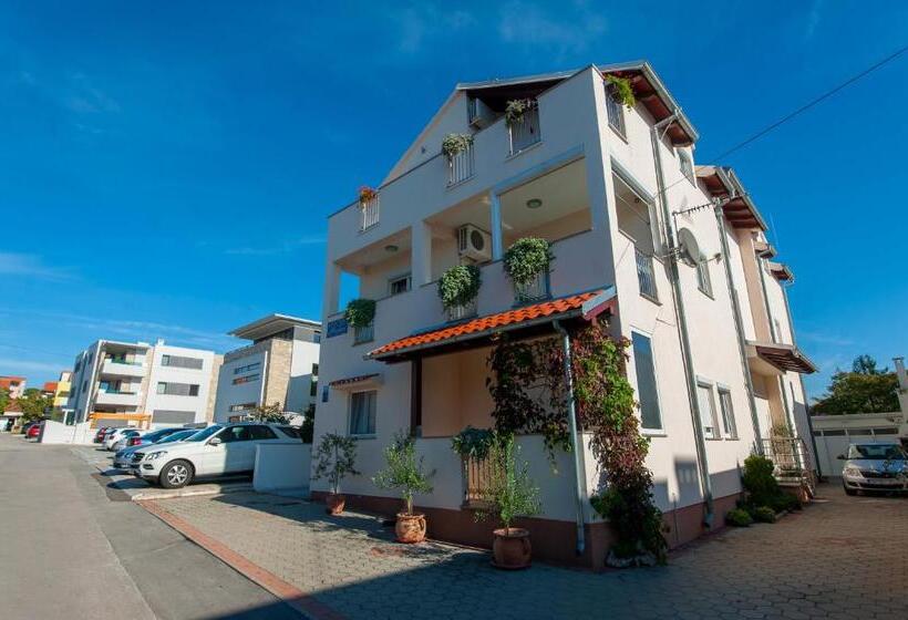 شقة غرفتين, Apartments Batur