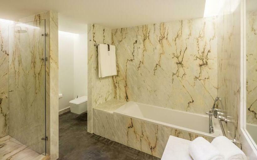 اتاق لوکس, Evora Olive