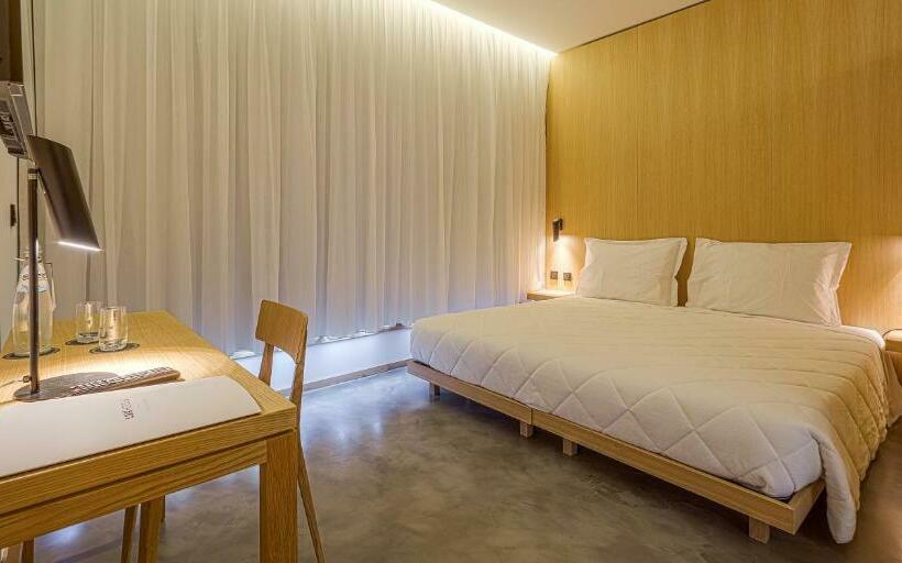 اتاق استاندارد یک نفره, Evora Olive