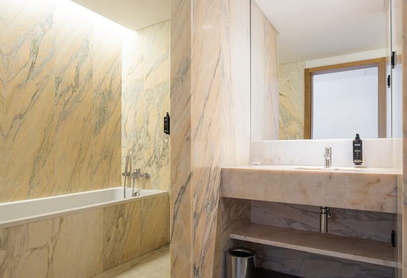 اتاق سوپریور, Evora Olive