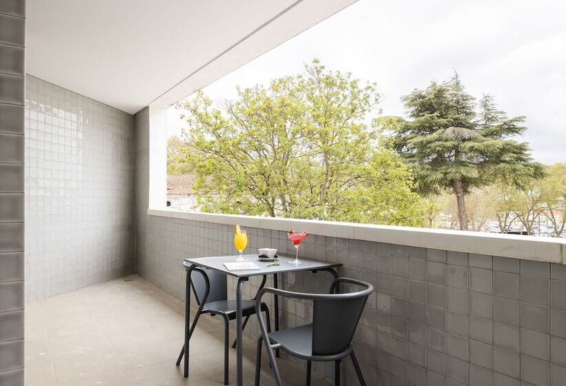 اتاق سوپریور, Evora Olive