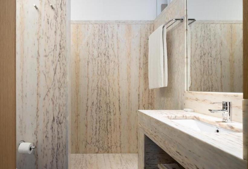 اتاق استاندارد یک نفره, Evora Olive